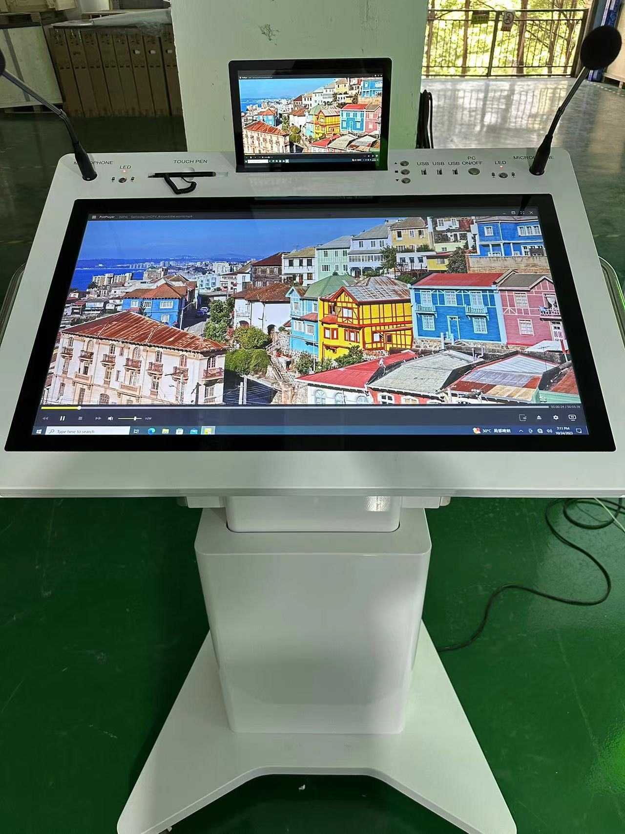 32 '' interaktiivne LCD lectern Smart topeltkraani poodium