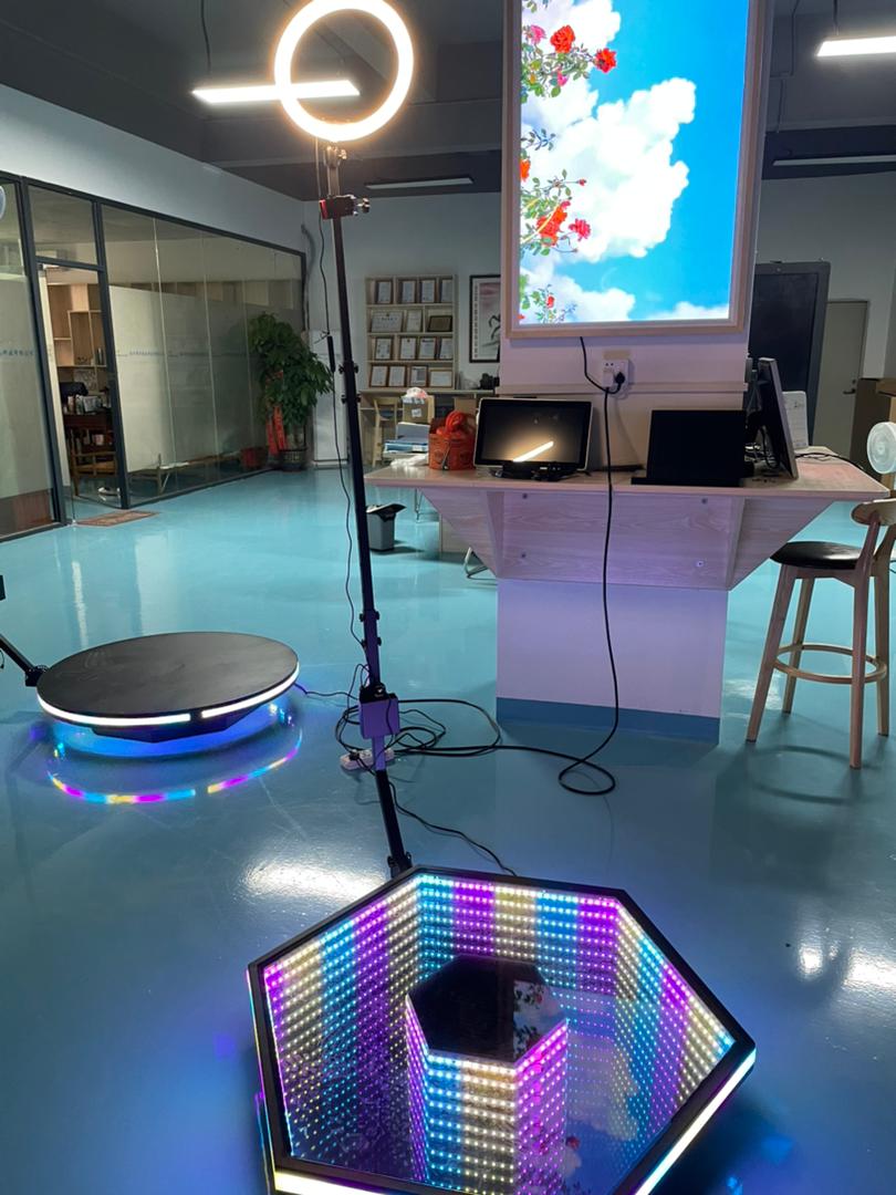 3D -holograafilise ekraani pööramine automaatne 360 ​​-kraadine selfie -fotokabiin
